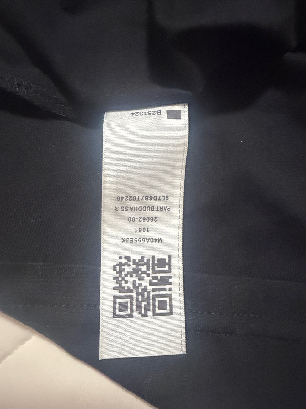 True Religion Black and Red Raglan Graphic Tee - Picture 5 of 6